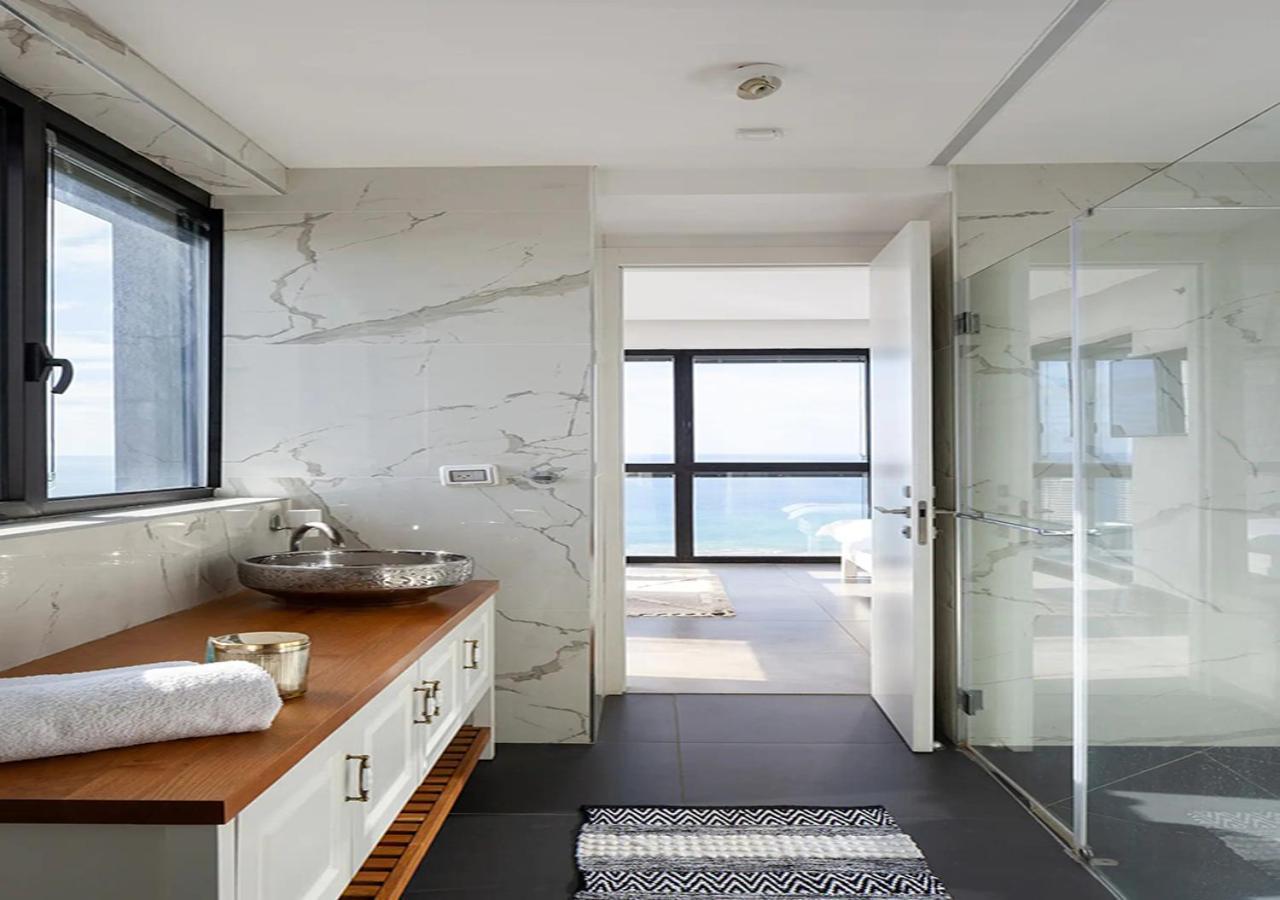 Oַ&O Group- Luxury Penthouse Jacuzzi Sea 36 Floor Leilighet Bat Yam Eksteriør bilde