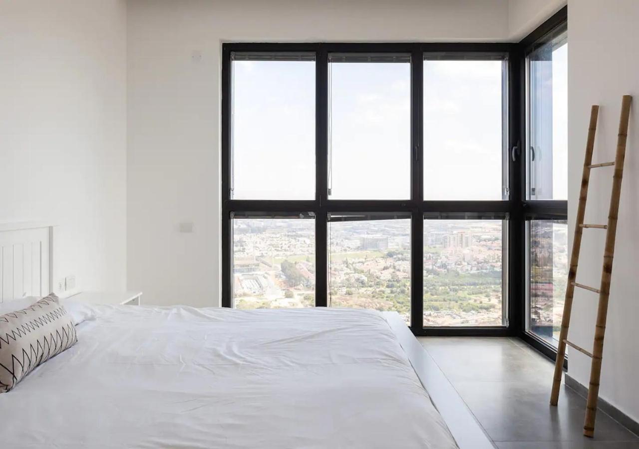 Oַ&O Group- Luxury Penthouse Jacuzzi Sea 36 Floor Leilighet Bat Yam Eksteriør bilde
