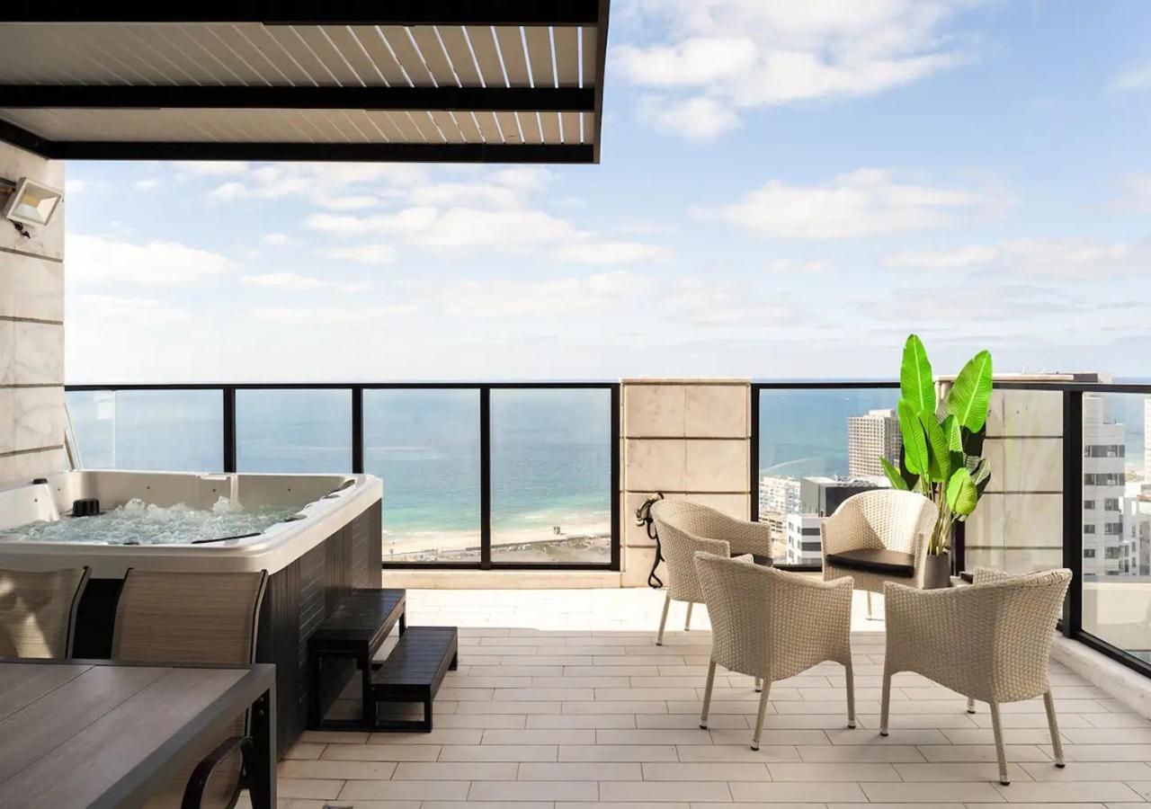 Oַ&O Group- Luxury Penthouse Jacuzzi Sea 36 Floor Leilighet Bat Yam Eksteriør bilde