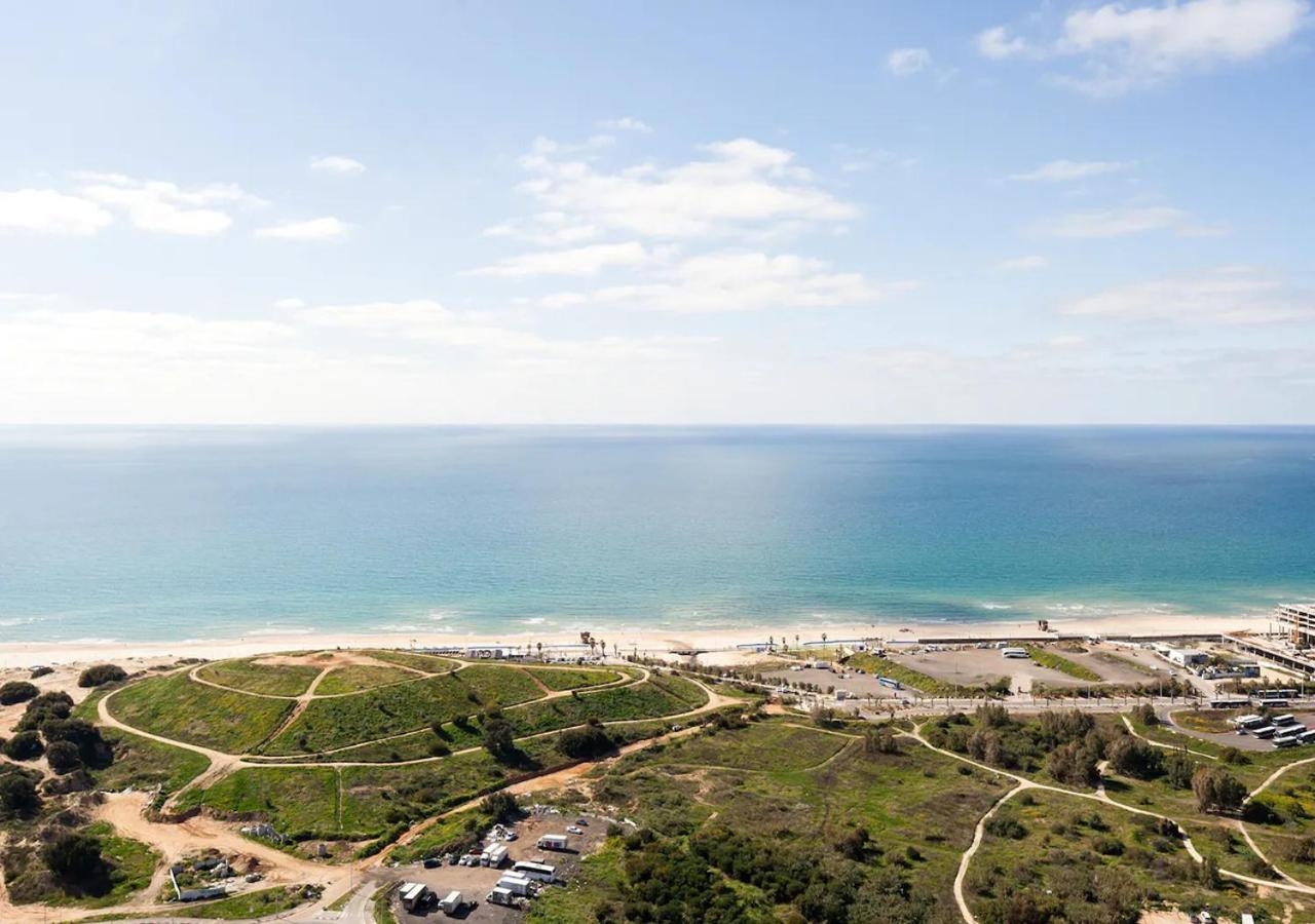 Oַ&O Group- Luxury Penthouse Jacuzzi Sea 36 Floor Leilighet Bat Yam Eksteriør bilde