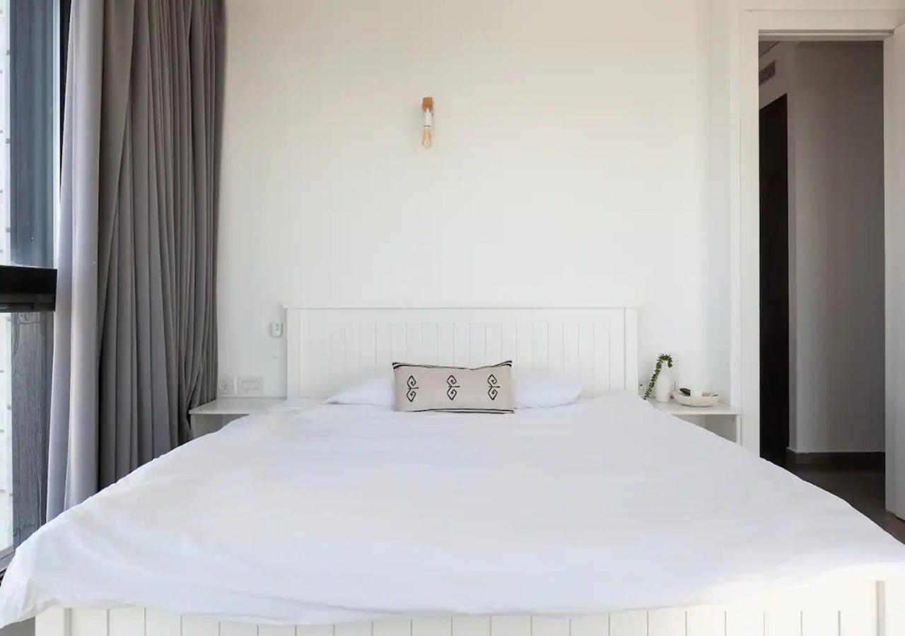 Oַ&O Group- Luxury Penthouse Jacuzzi Sea 36 Floor Leilighet Bat Yam Eksteriør bilde